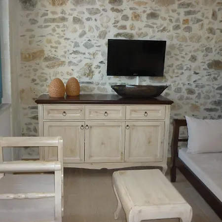 Villa Aposperitis