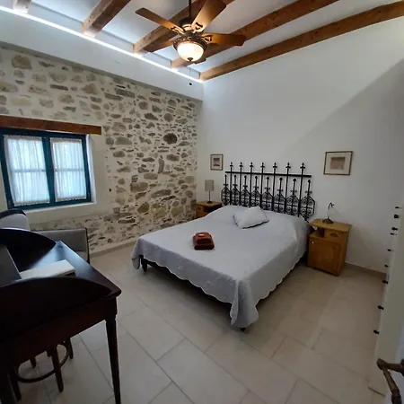 Villa Aposperitis Panormos (Crete)