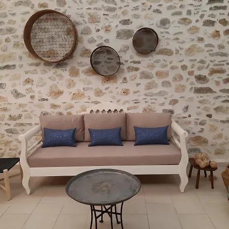 Villa Aposperitis